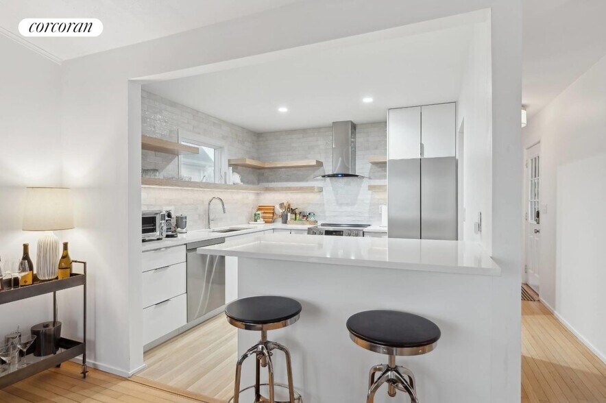 Building Photo - 23 Cliff Dr