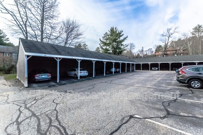 Building Photo - 8 Northbrook Dr