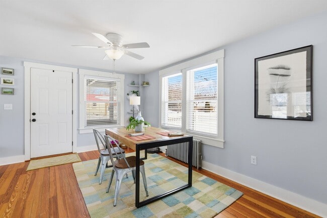 Building Photo - 26 Snow St