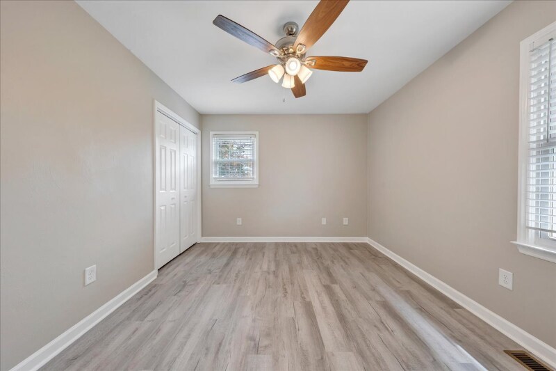 Building Photo - 165 N Rome Dr