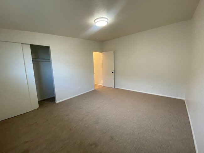 Building Photo - 4975 South 3535 West