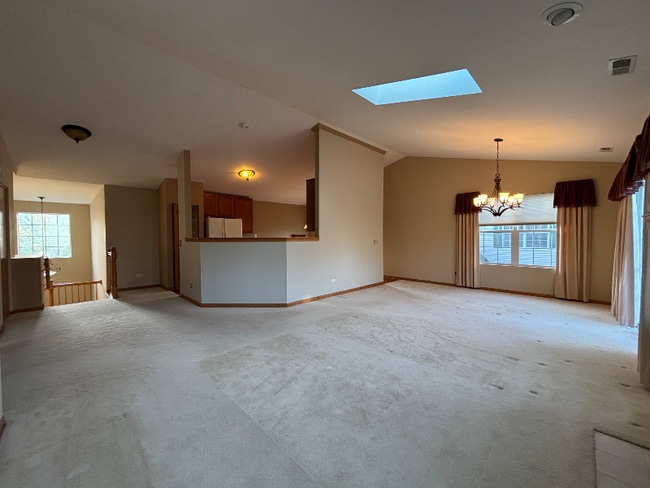 Building Photo - 24118 Walnut Cir