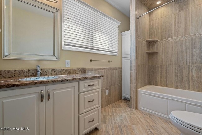 Building Photo - 50 Oak Meadow Rd