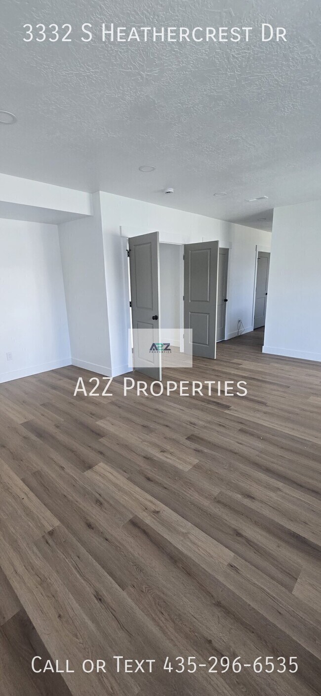 Building Photo - 3332 S Heathercrest Dr