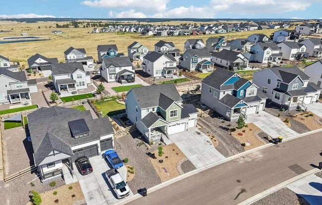 Building Photo - Stunning 4 Bedroom, 2.5 Bath, 3 Car Garage Located in Elizabeth, Co!