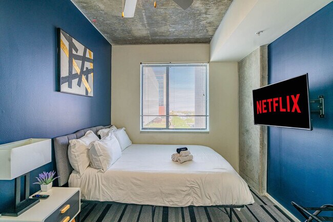 Building Photo - 888 N 4th St