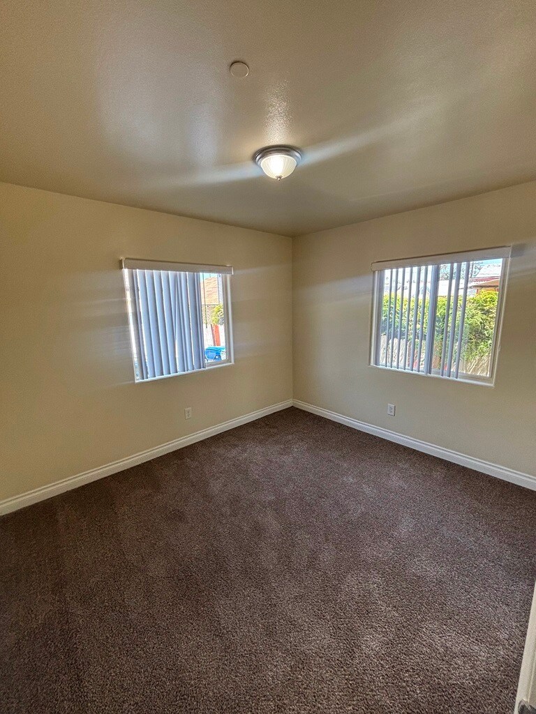 Building Photo - 4523 Arlington Ave