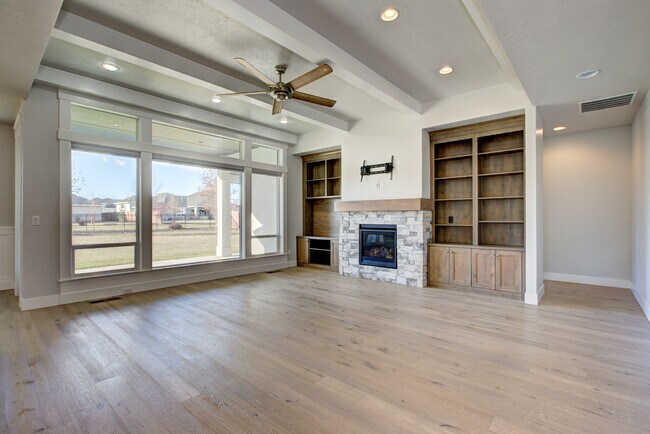 Building Photo - 2603 N Foudy Ave