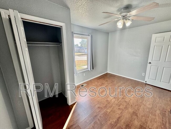 Building Photo - 725 Mabel C Fry Blvd
