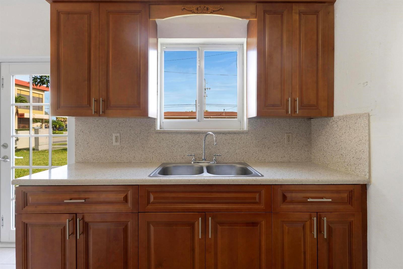 Building Photo - 585 NW 182nd Ter