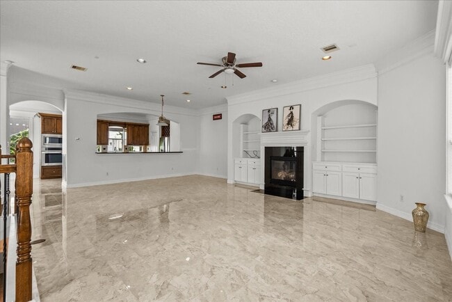 Building Photo - 6118 Tyne St