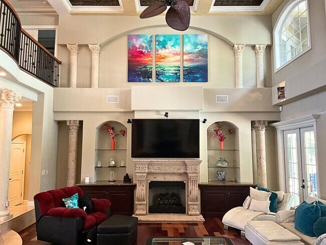 Building Photo - 664 Oxbow Dr