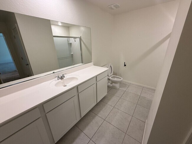 Building Photo - Spacious 5 bed 4.5 bath home in Florence, AZ!