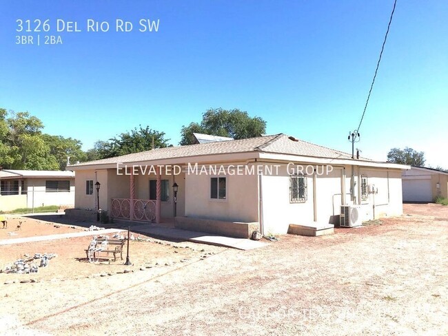 Building Photo - 3 Bedroom in Del Rio Acres/South Valley. L...