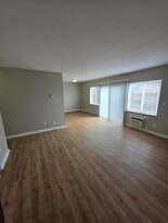 Building Photo - 487 Catalina Dr