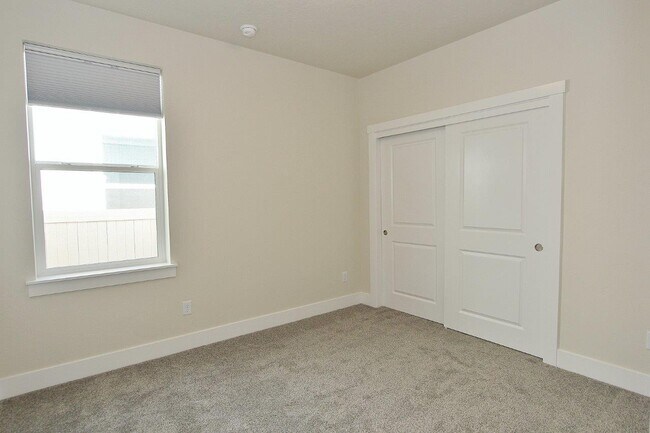 Building Photo - 5857 N Backfire Wy