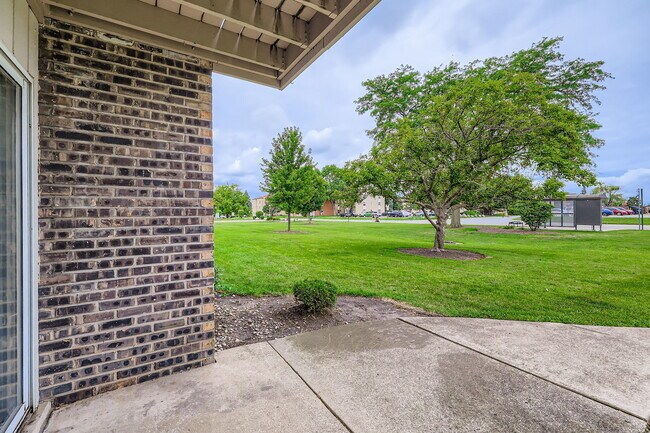 Building Photo - 870 Winesap Ct
