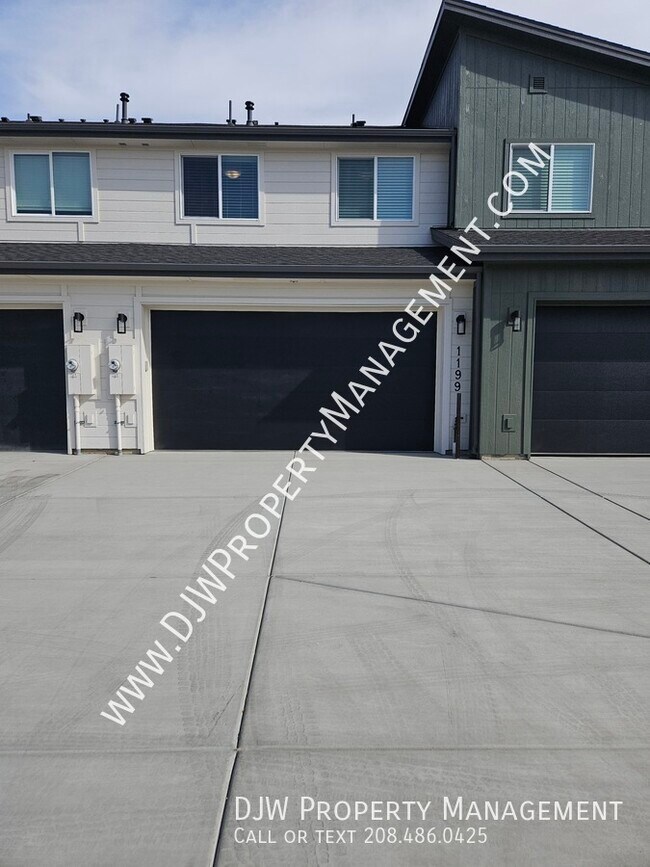 Building Photo - 1199 N Webb Wy