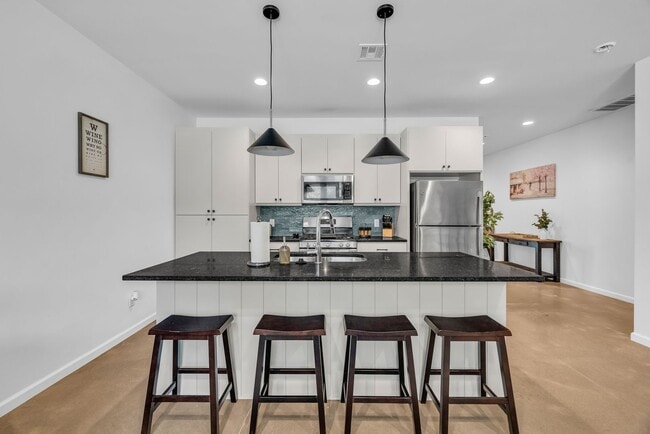 Building Photo - P.57 Kode Properties, LLC 1240-1242