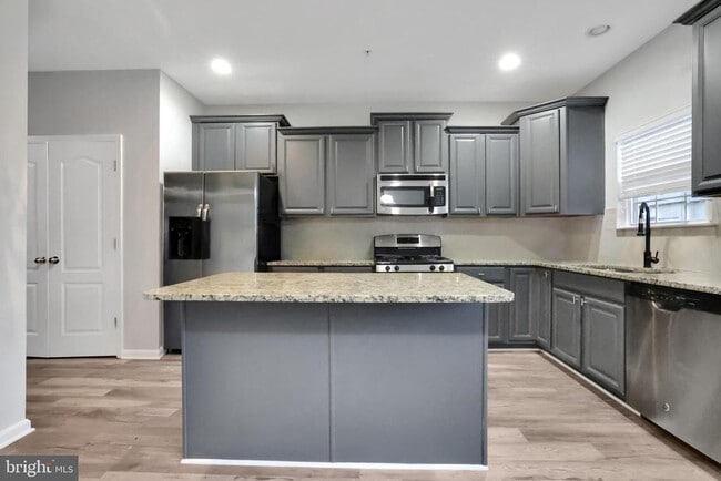 Building Photo - 7524 Briargrove Lane