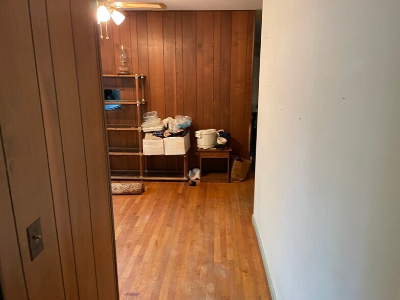 Building Photo - 8244 Lake Street Ext