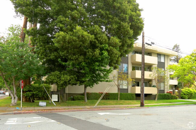 Building Photo - 1501 Ralston Ave