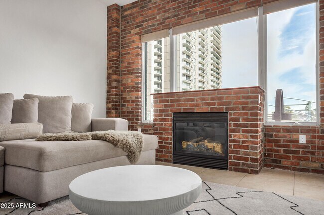 Building Photo - 2302 N Central Ave