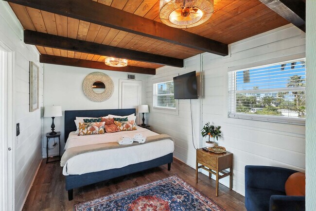 Building Photo - 62 Ocean St