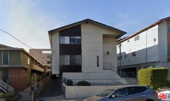 Building Photo - 870 Figueroa Terrace