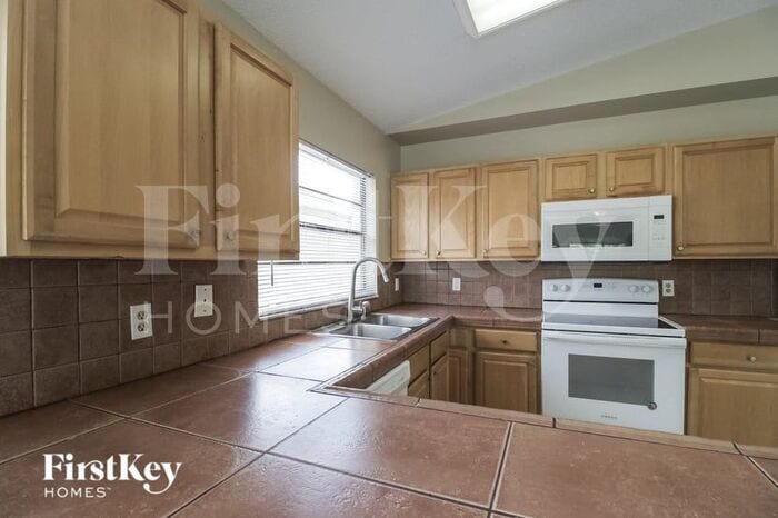 Building Photo - 11529 Darlington Dr