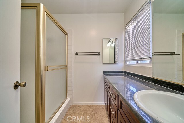 Building Photo - 27916 Alvarez Dr