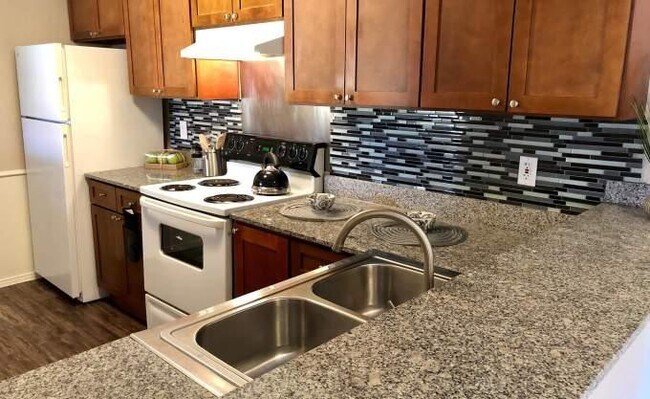 Building Photo - 2 bedroom in Hurst TX 76053