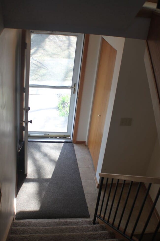 Building Photo - 28 Elton Ridge Ct NW