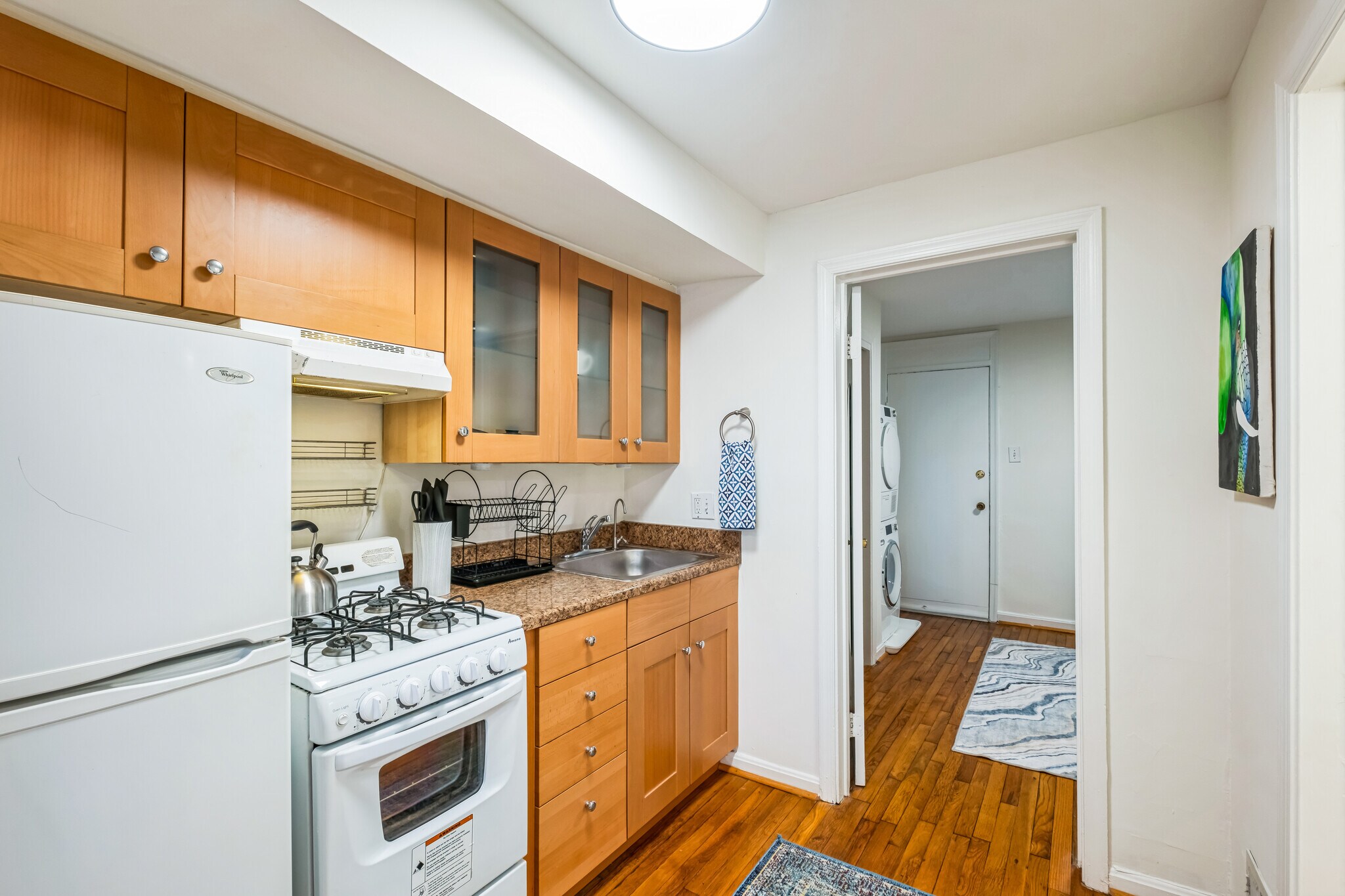 Building Photo - 605 E St SE