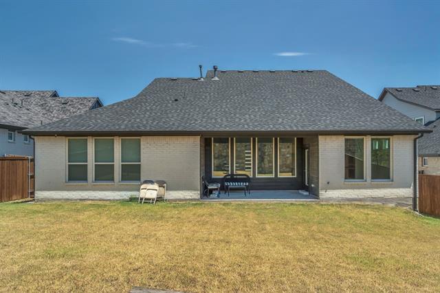 Building Photo - 7121 Talon Dr