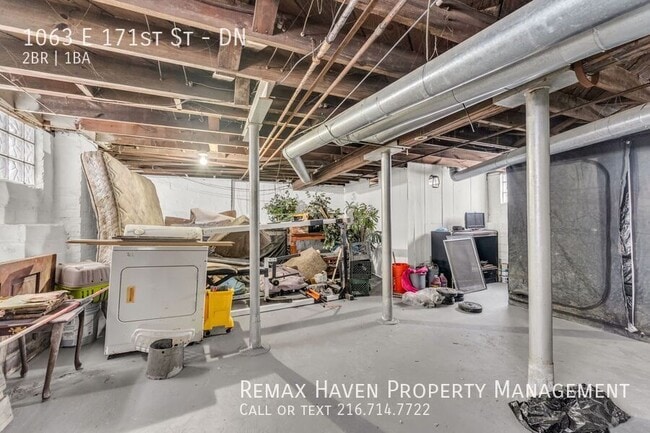 Building Photo - 1063 E 171st St