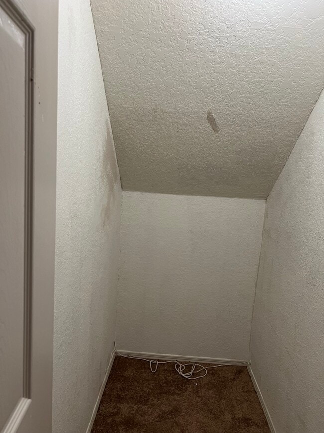 Building Photo - 5934 Brickleberry Ln