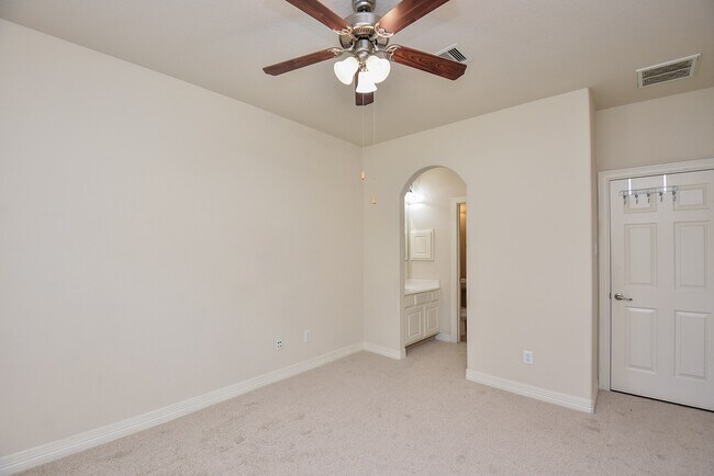 Building Photo - 2403 Galleon Point Ct