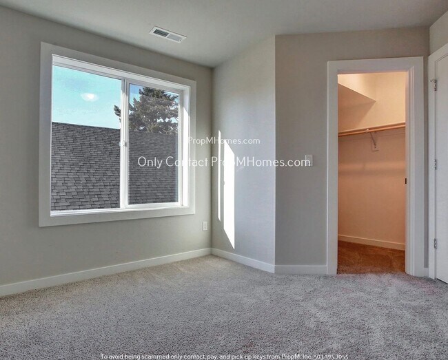 Building Photo - Modern Home in Highly Sought-After Piedmont Neighborhood!