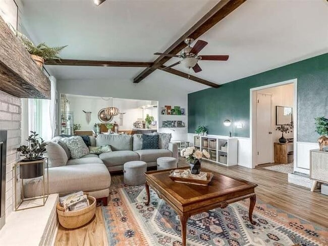 Building Photo - 1205 S Gemini Rd