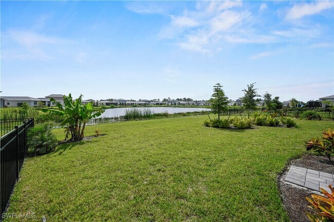 Building Photo - 43744 Cattleman Dr