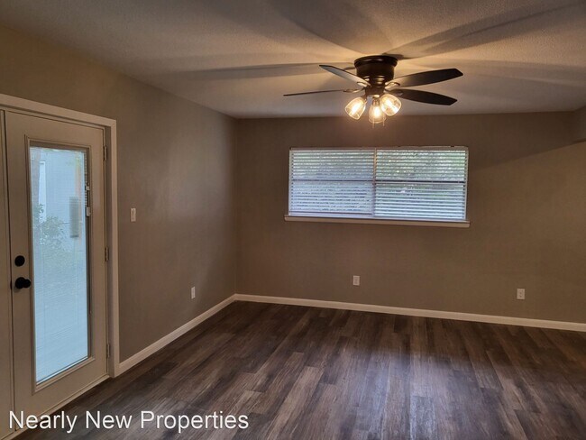 Building Photo - 3 br, 2 bath House - 1213 Carroll Dr