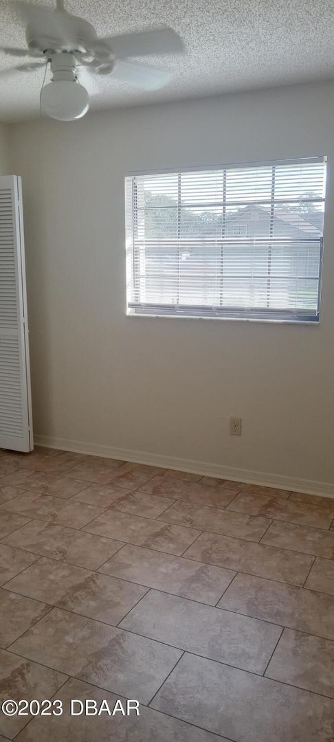 Building Photo - Large corner lot in Port Orange, Beautiful...