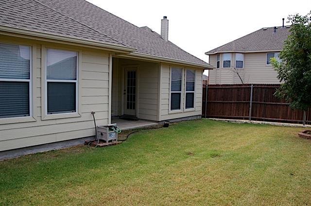 Building Photo - 8116 White Stallion Trail