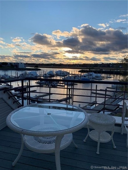 Building Photo - 131 Popes Island Rd