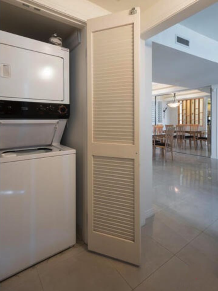 Washer - Dryer - 171 N Church Ln