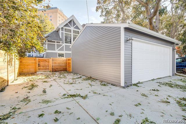 Building Photo - 2817 W 33rd Ave