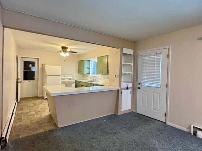 Building Photo - Charming 2-Bedroom Country Home with Garage Near Eau Claire