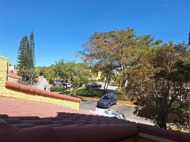 Building Photo - 3512 Estepona Ave