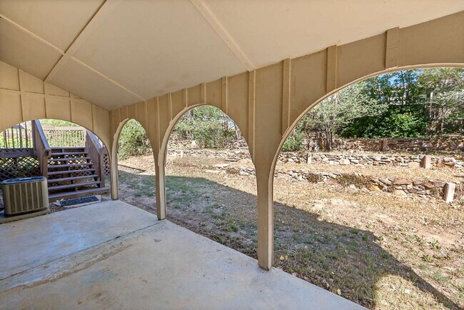 Building Photo - 3-Bedroom with A Flex Room Multi-Level Home with Fresh Paint, Refreshed Deck, and Multiple Living...